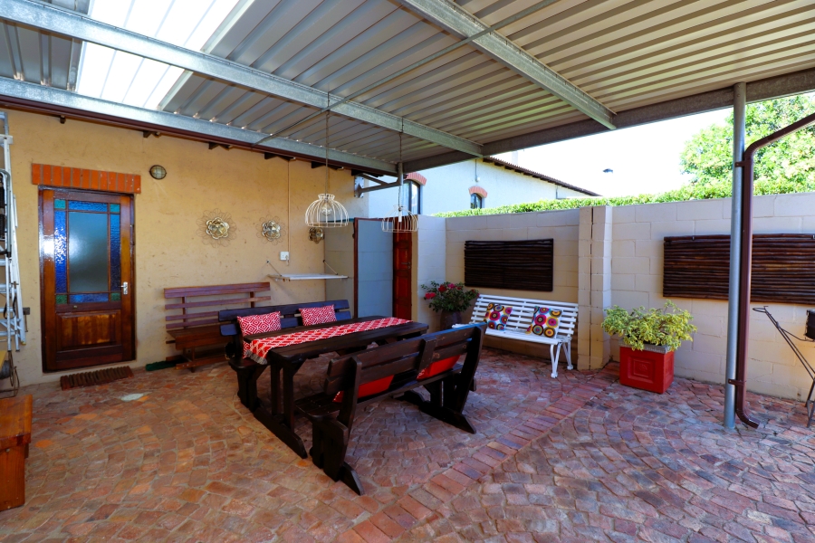 3 Bedroom Property for Sale in Ranzadale Western Cape